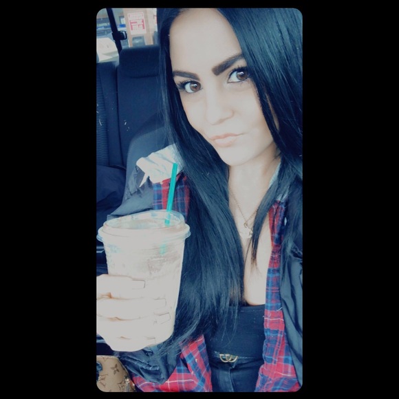 Meet your Posher, Allison - Picture 1 of 1